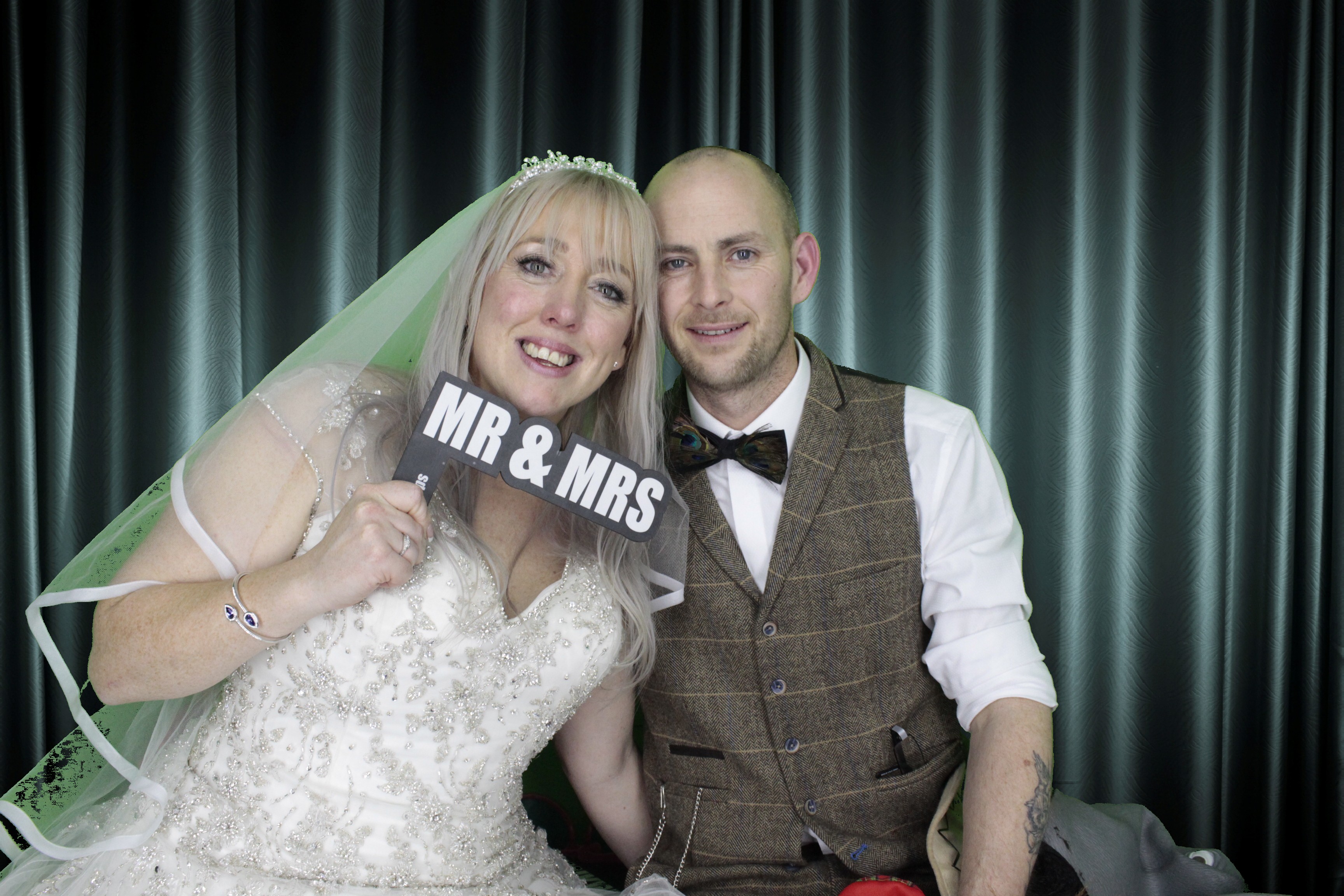 Nikki Carr's Wedding | View more photos from the event at gallery.myphotoboothexperience.co.uk/u/MyPhotoBoothExperienceLtd/Nikki-Carrs-Wedding